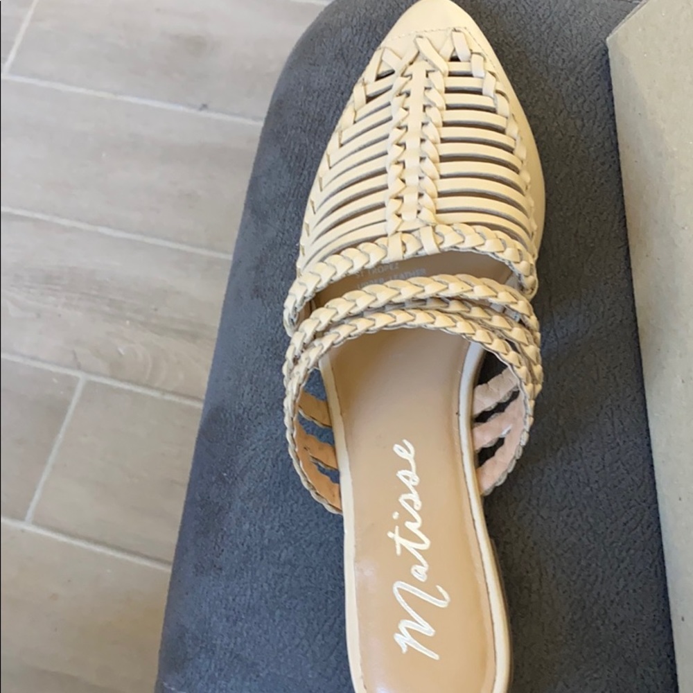 Matisse St Tropez natural slide on size 7